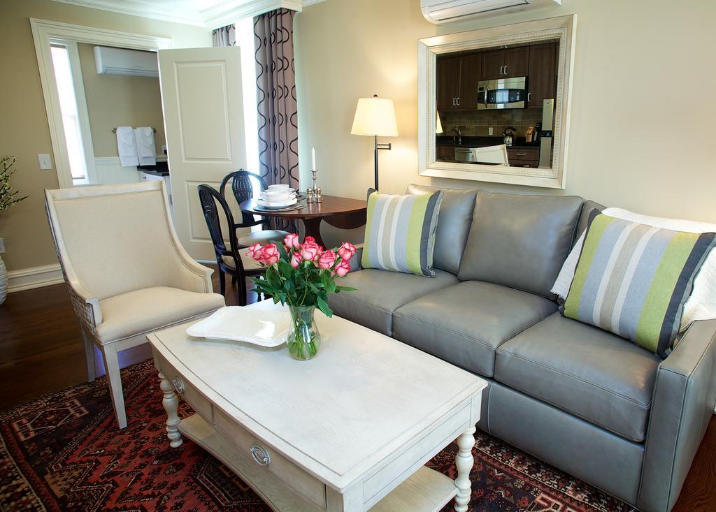 Guest House At Norwalk Inn Extérieur photo